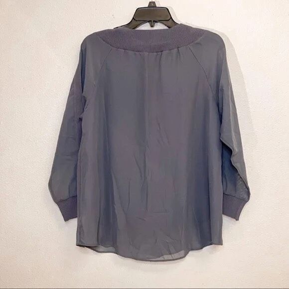✨Soft Surroundings Dianthus Chiffon Long Sleeve Gray Tunic✨ - Picture 4 of 6